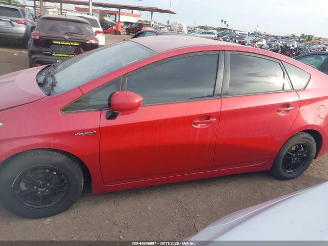 Toyota Prius Two 2014 JTDKN3DU5E0373907 Image 14