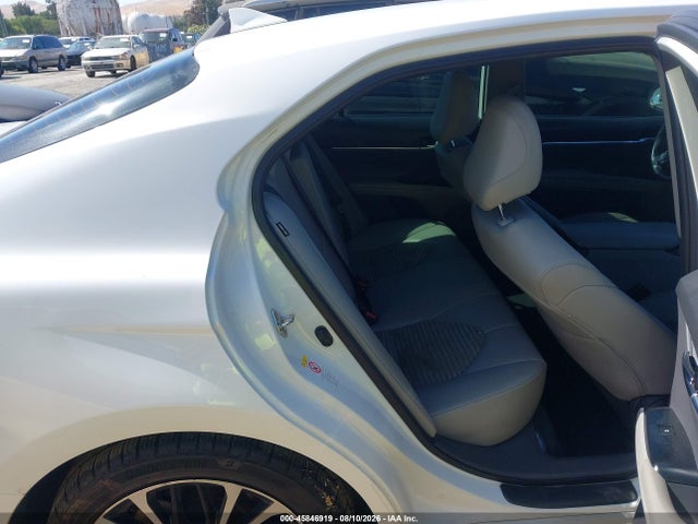4T1B11HK3KU734611 Toyota CAMRY SE
