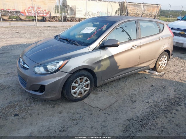 2014 Hyundai Accent Gs მანქანა იყიდება აუქციონზე, vin: KMHCT5AE4EU154184, აუქციონის ნომერი: 45846933