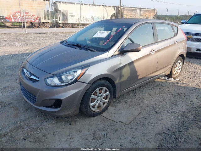 2014 Hyundai Accent Gs მანქანა იყიდება აუქციონზე, vin: KMHCT5AE4EU154184, აუქციონის ნომერი: 45846933