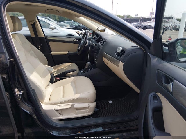 2017 Volkswagen Jetta 1.4t Se მანქანა იყიდება აუქციონზე, vin: 3VWDB7AJ7HM388927, აუქციონის ნომერი: 45846936