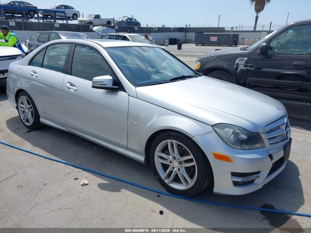 2012 Mercedes-benz C 250 Sport მანქანა იყიდება აუქციონზე, vin: WDDGF4HB1CA674849, აუქციონის ნომერი: 45846979