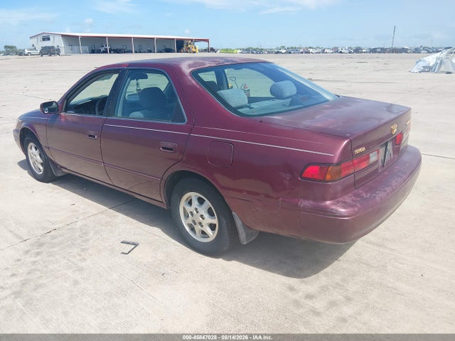 45847028 :رقم المزاد ، 4T1BG22K9VU054455 vin ، 1997 Toyota Camry Le مزاد بيع