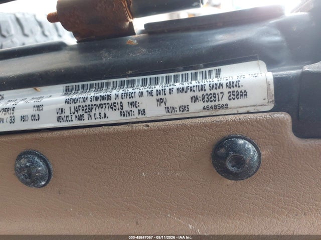 45847067 :رقم المزاد ، 1J4FA29P7YP774519 vin ، 2000 Jeep Wrangler Se مزاد بيع