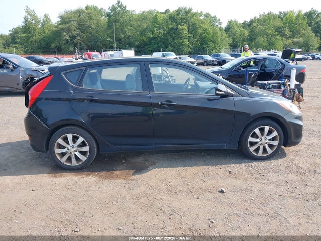 45847075 :رقم المزاد ، KMHCU5AE7DU119845 vin ، 2013 Hyundai Accent Se مزاد بيع