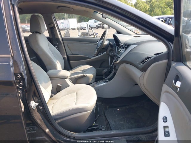45847075 :رقم المزاد ، KMHCU5AE7DU119845 vin ، 2013 Hyundai Accent Se مزاد بيع