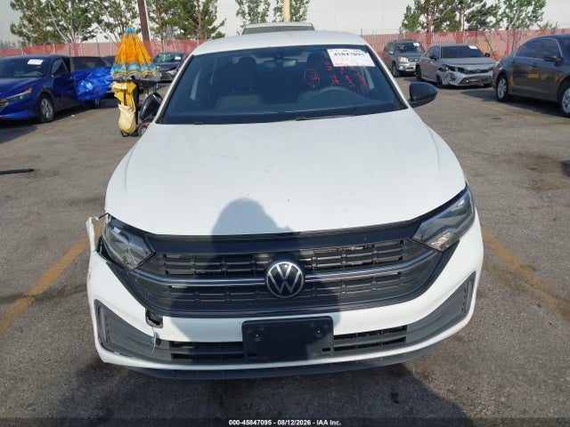 3VWBM7BUXPM010965 Volkswagen Jetta 1.5t Sport