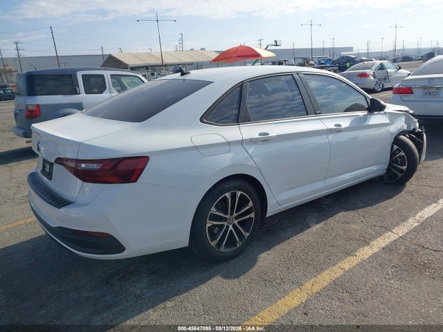 3VWBM7BUXPM010965 Volkswagen Jetta 1.5t Sport