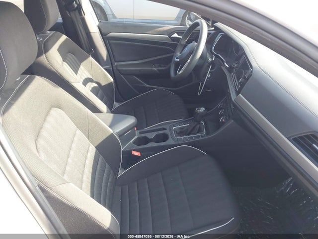 3VWBM7BUXPM010965 Volkswagen Jetta 1.5t Sport