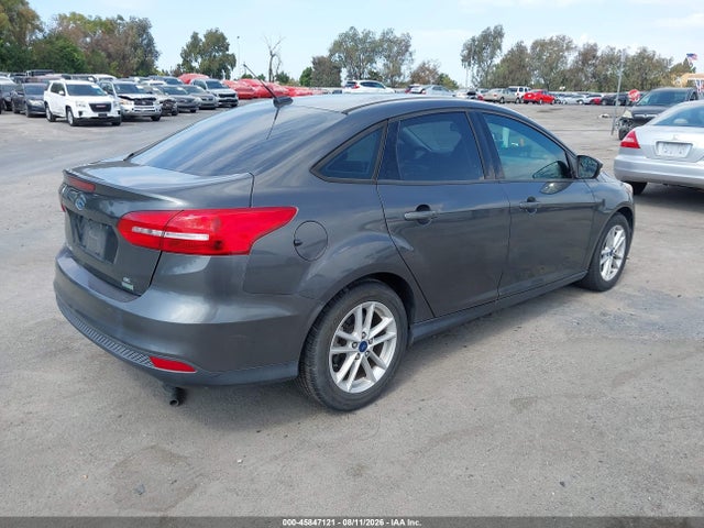 Ford FOCUS SE 2017 1FADP3FE7HL223122 Image 4