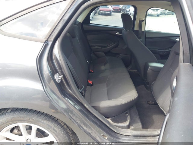 Ford FOCUS SE 2017 1FADP3FE7HL223122 Image 8