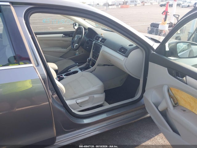 Auction sale of the 2013 Volkswagen Passat 2.0l Tdi Se, vin: 1VWBN7A31DC012753, lot number: 45847128
