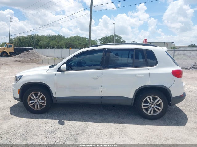2015 Volkswagen Tiguan S მანქანა იყიდება აუქციონზე, vin: WVGAV7AX7FW505321, აუქციონის ნომერი: 45847142