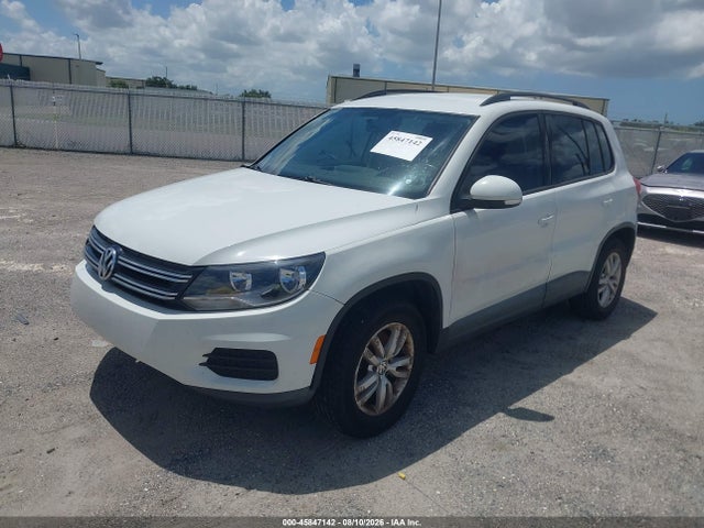 2015 Volkswagen Tiguan S მანქანა იყიდება აუქციონზე, vin: WVGAV7AX7FW505321, აუქციონის ნომერი: 45847142