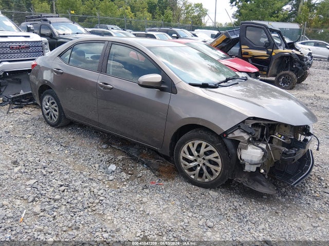 45847209 :رقم المزاد ، 5YFBURHE4JP751403 vin ، 2018 Toyota Corolla Le مزاد بيع