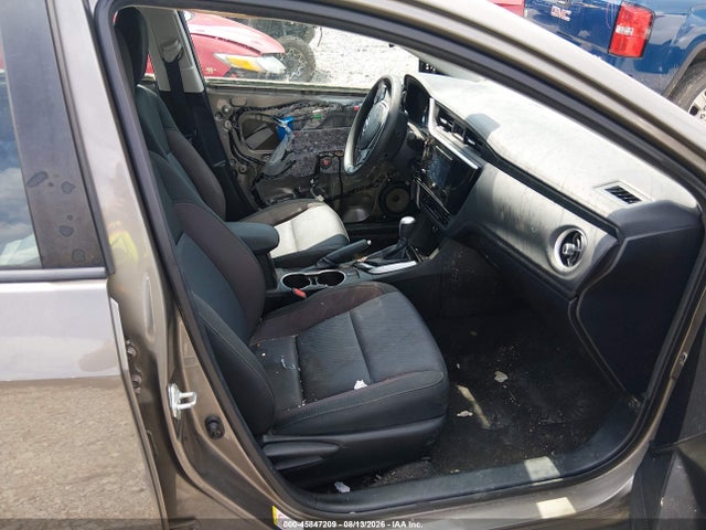 Продаж на аукціоні авто 2018 Toyota Corolla Le, vin: 5YFBURHE4JP751403, номер лоту: 45847209