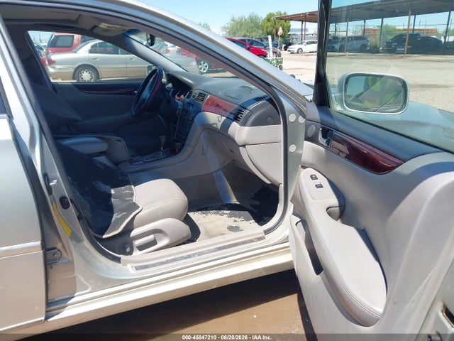45847210 :رقم المزاد ، JTHBF30G636012479 vin ، 2003 Lexus Es 300 مزاد بيع