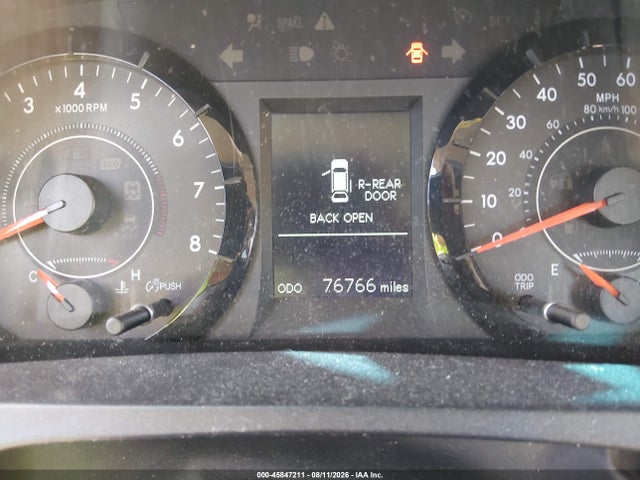 45847211 :رقم المزاد ، 5TDKK3DC6GS697349 vin ، 2016 Toyota Sienna Le 7 Passenger مزاد بيع