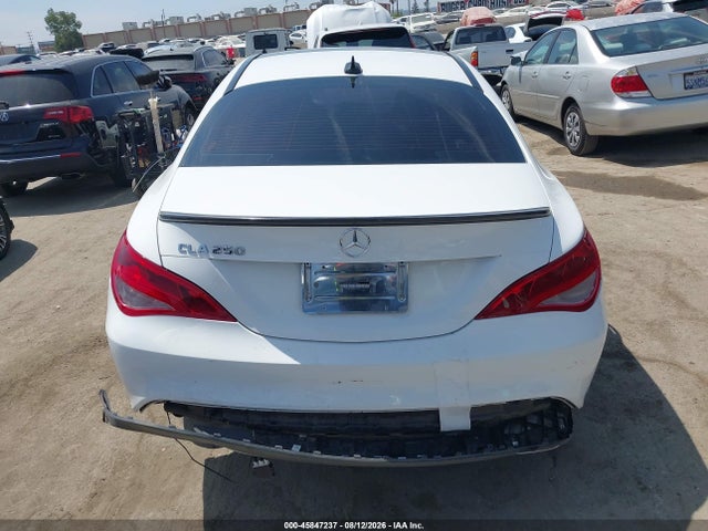 WDDSJ4EB9KN749446 Mercedes-Benz CLA 250