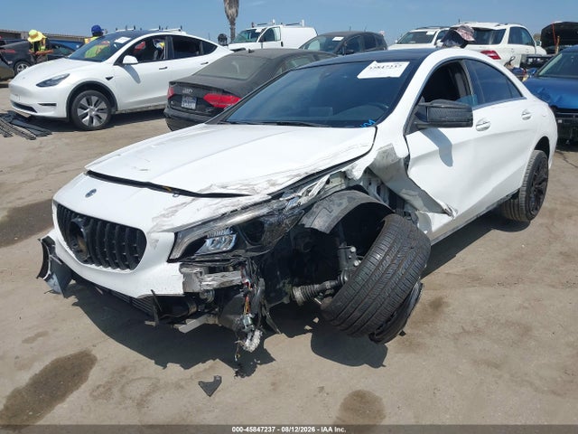 WDDSJ4EB9KN749446 Mercedes-Benz CLA 250