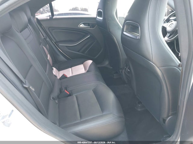 WDDSJ4EB9KN749446 Mercedes-Benz CLA 250