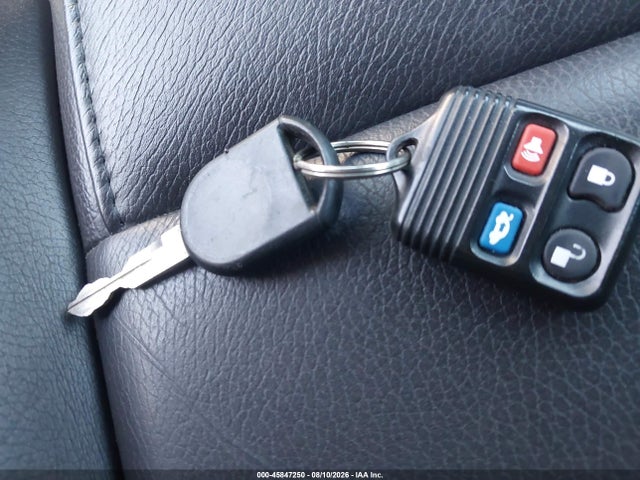 Продаж на аукціоні авто 2005 Ford Mustang V6 Deluxe/v6 Premium, vin: 1ZVHT80N255233518, номер лоту: 45847250