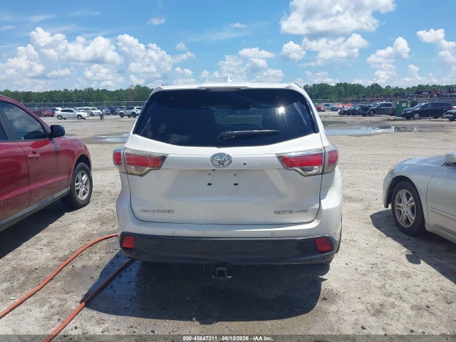 Toyota Highlander Limited V6 2015 5TDDKRFHXFS155271 Image 16