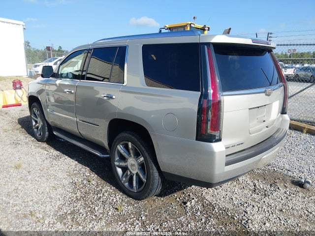 2015 Cadillac Escalade Luxury მანქანა იყიდება აუქციონზე, vin: 1GYS3MKJXFR743647, აუქციონის ნომერი: 45847327