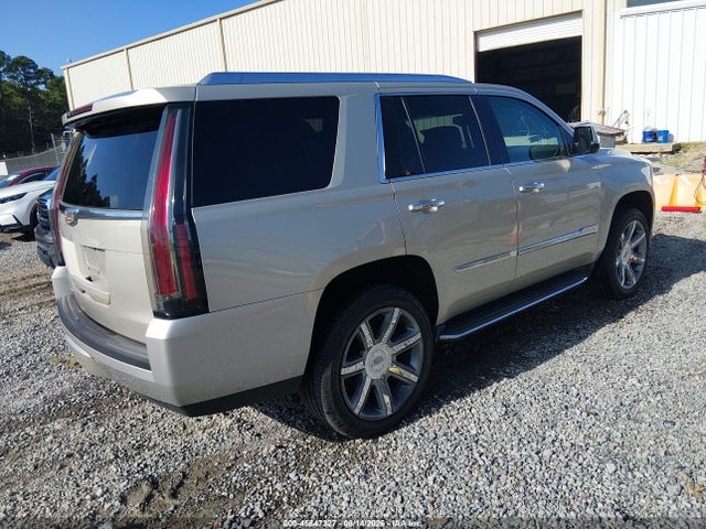 2015 Cadillac Escalade Luxury მანქანა იყიდება აუქციონზე, vin: 1GYS3MKJXFR743647, აუქციონის ნომერი: 45847327