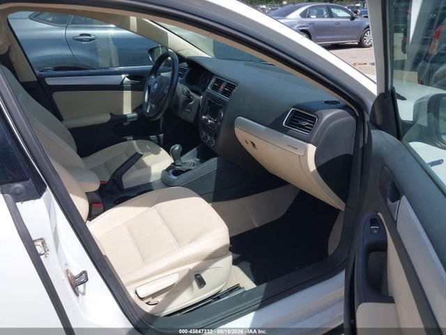 Продажа на аукционе авто 2014 Volkswagen Jetta Hybrid Sel, vin: 3VW637AJ8EM214527, номер лота: 45847332