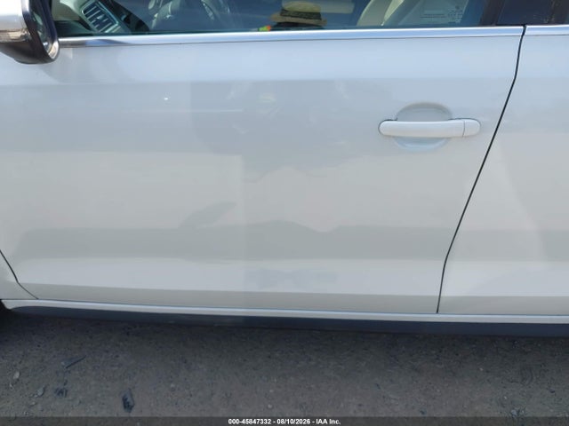 Продажа на аукционе авто 2014 Volkswagen Jetta Hybrid Sel, vin: 3VW637AJ8EM214527, номер лота: 45847332