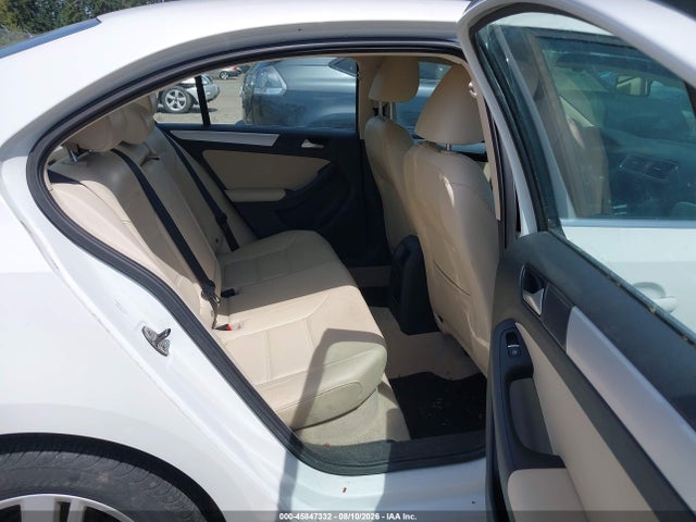 Продажа на аукционе авто 2014 Volkswagen Jetta Hybrid Sel, vin: 3VW637AJ8EM214527, номер лота: 45847332