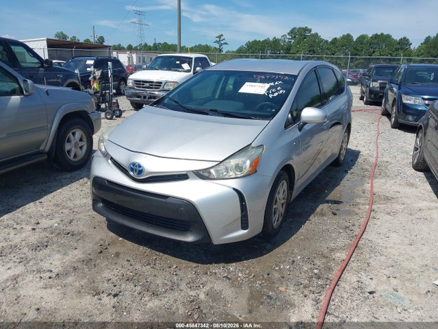 JTDZN3EU5FJ027719 Toyota Prius V Two