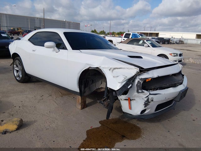 45847351 :رقم المزاد ، 2C3CDZAG6FH723622 vin ، 2015 Dodge Challenger Sxt مزاد بيع