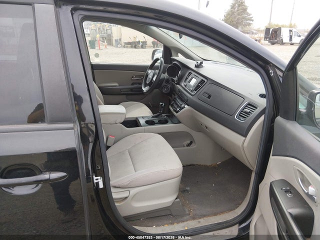 KIA SEDONA LX 2017 KNDMB5C1XH6230358 Image 5