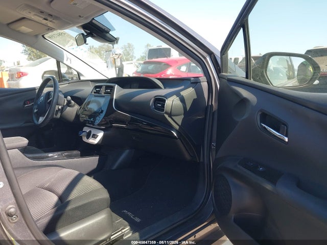 JTDKARFU7J3064945 Toyota Prius Three