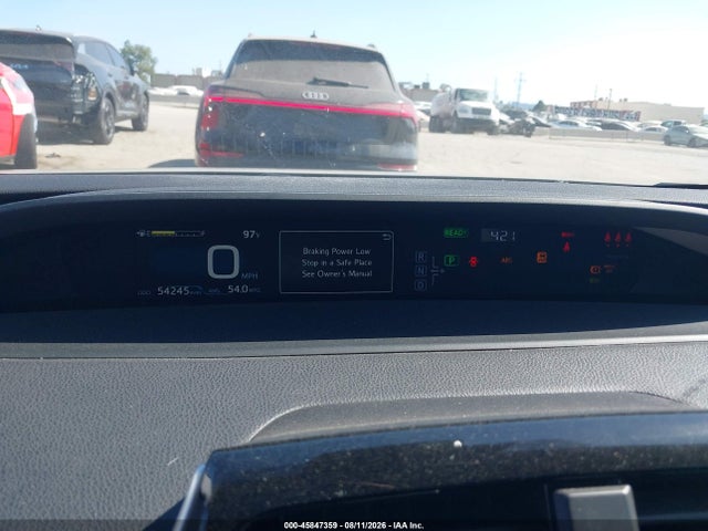JTDKARFU7J3064945 Toyota Prius Three