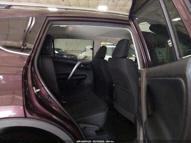 45847425 :رقم المزاد ، 2T3RFREV1JW818493 vin ، 2018 Toyota Rav4 Xle مزاد بيع