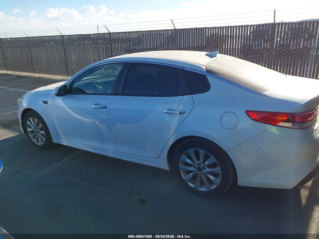 KIA Optima Lx 2018 5XXGT4L35JG269467 Image 14
