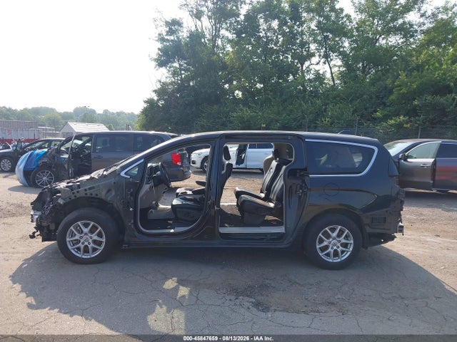45847659 :رقم المزاد ، 2C4RC1BG1PR509366 vin ، 2023 Chrysler Pacifica Touring L مزاد بيع