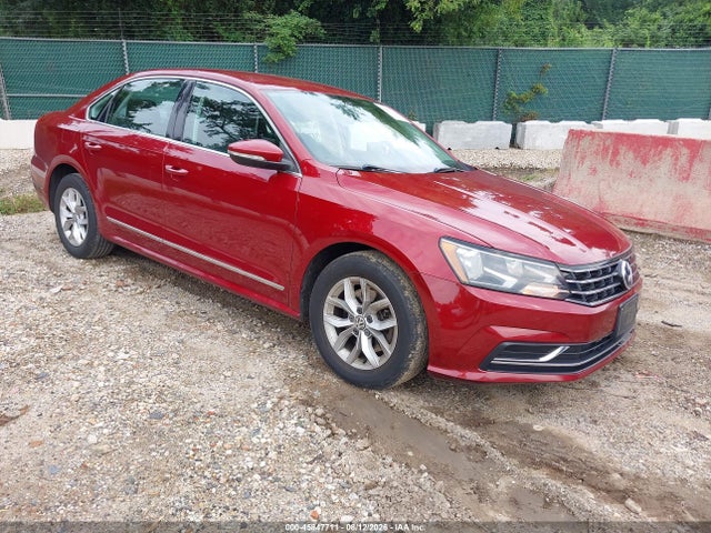2016 Volkswagen Passat 1.8t R-line/1.8t S მანქანა იყიდება აუქციონზე, vin: 1VWAT7A39GC012425, აუქციონის ნომერი: 45847711
