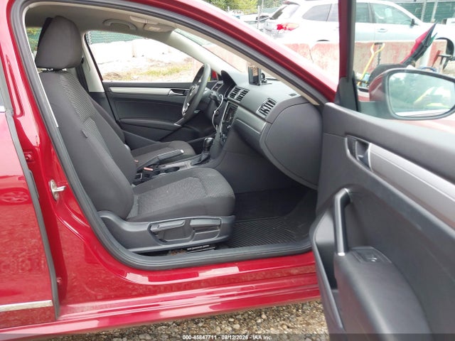 2016 Volkswagen Passat 1.8t R-line/1.8t S მანქანა იყიდება აუქციონზე, vin: 1VWAT7A39GC012425, აუქციონის ნომერი: 45847711