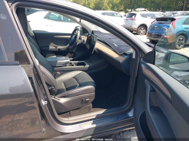 Продаж на аукціоні авто 2023 Tesla Model Y Awd/long Range Dual Motor All-wheel Drive, vin: 7SAYGDEE1PF981139, номер лоту: 45847778