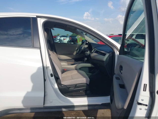 Honda HR-V LX 2018 3CZRU5H34JM718568 Image 5