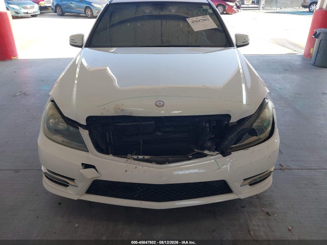 Продаж на аукціоні авто 2013 Mercedes-benz C 250 Sport, vin: WDDGF4HB5DA773448, номер лоту: 45847802