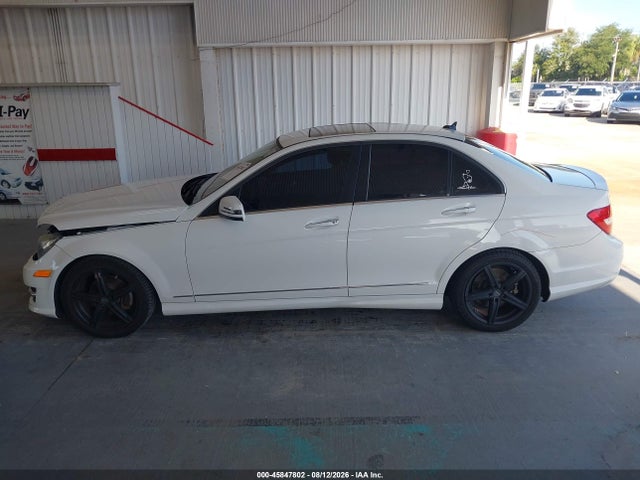 Продаж на аукціоні авто 2013 Mercedes-benz C 250 Sport, vin: WDDGF4HB5DA773448, номер лоту: 45847802