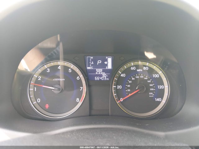 45847867 :رقم المزاد ، KMHCT4AE3FU859943 vin ، 2015 Hyundai Accent Gls مزاد بيع