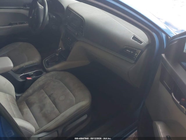 Продажа на аукционе авто 2017 Hyundai Elantra Se, vin: 5NPD74LF9HH067893, номер лота: 45847940