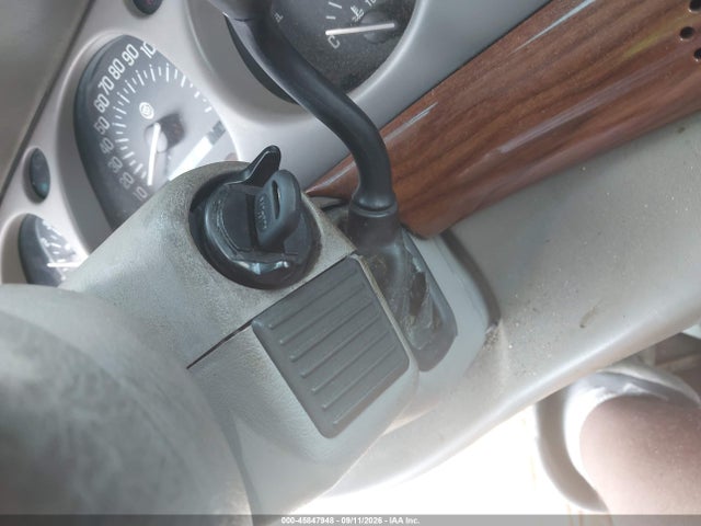 Продаж на аукціоні авто 2000 Buick Lesabre Custom, vin: 1G4HP54K3YU281718, номер лоту: 45847948