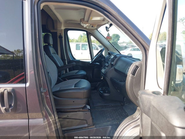 Продажа на аукционе авто 2017 Ram Promaster 2500 Window Van High Roof 159 Wb, vin: 3C6TRVPGXHE524320, номер лота: 45847995